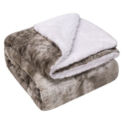 Lamb Wool Blanket - Image 8