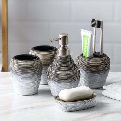 Retro BathroomSet - Image 3