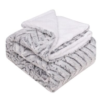 Lamb Wool Blanket - Image 9