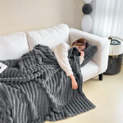 Velvet Blanket - Image 7