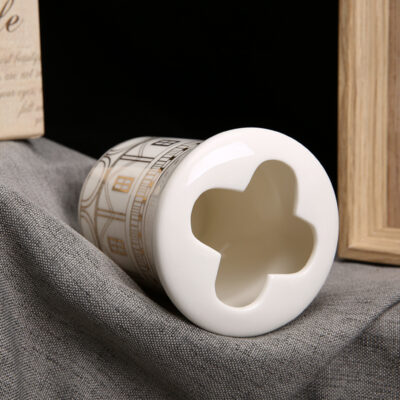 Classic Toilet Set - Image 4