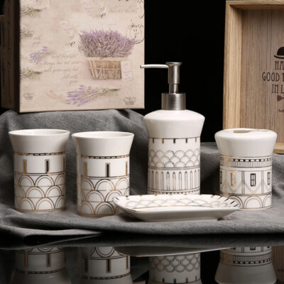 Classic Toilet Set