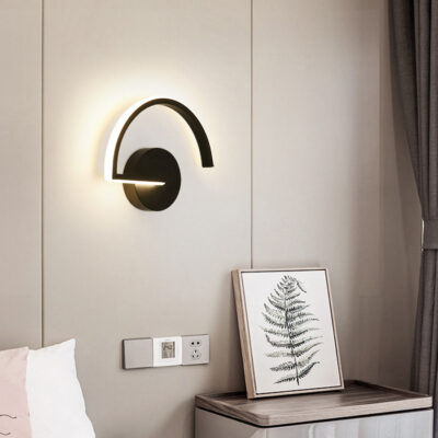 Modern Wall Light - Image 4