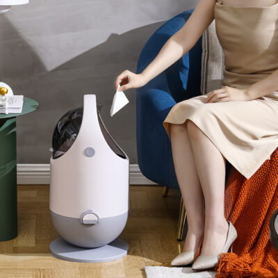 Covered Trash Can - Image 2