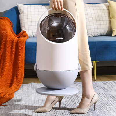 Covered Trash Can - Image 9