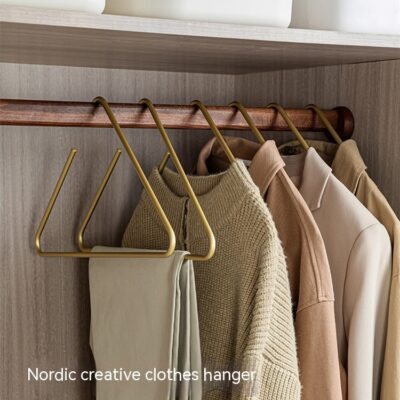 Light Luxury Hanger - Image 8